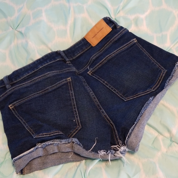 Zara shorts - Picture 2 of 4